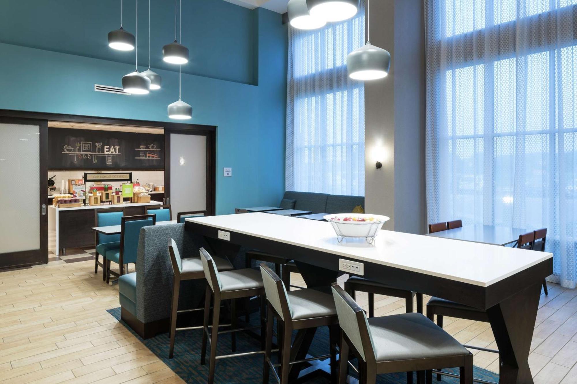 Hampton Inn & Suites Rochester-North Esterno foto